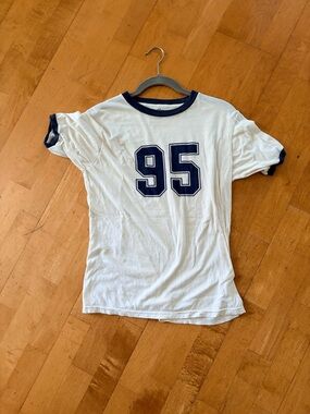 Brandy Melville off-white tee with Navy 95 Graphic